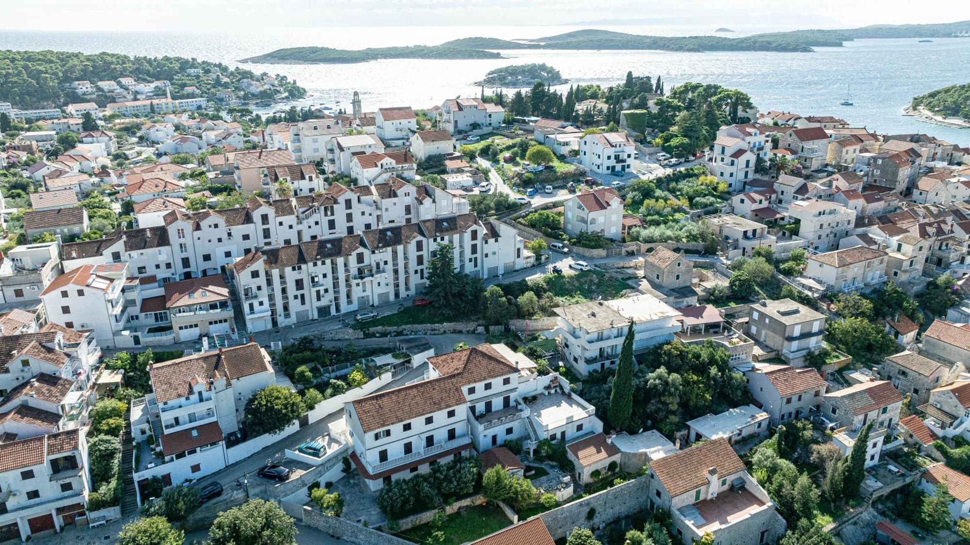 Apartments Barcot Хвар Экстерьер фото
