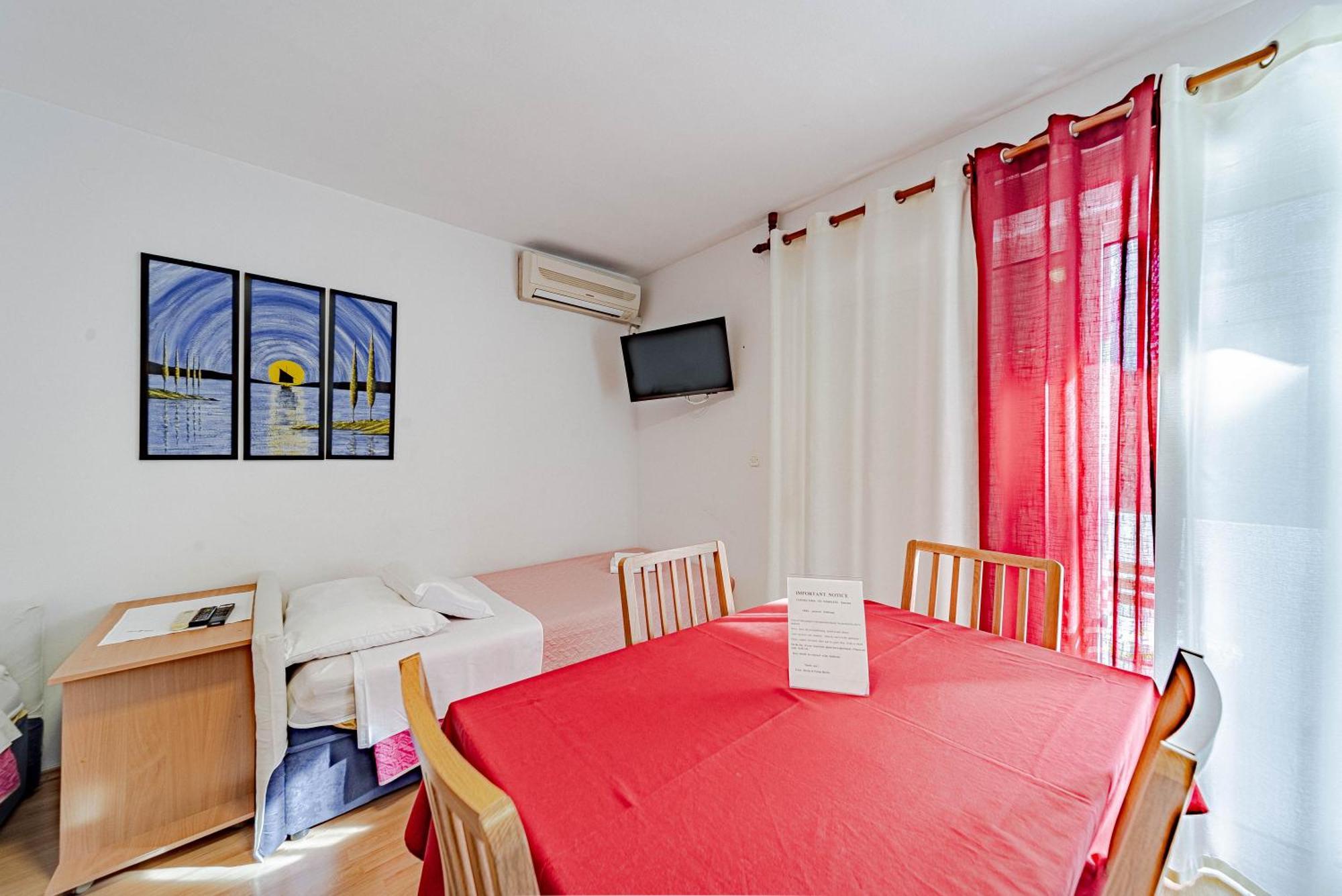 Apartments Barcot Хвар Экстерьер фото
